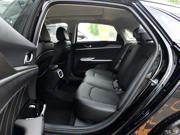 东风悦达起亚 K5凯酷 2020款  380T GT-Line 尊贵版