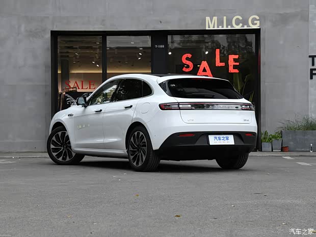 赛力斯汽车 问界M5 2023款 增程四驱智驾版