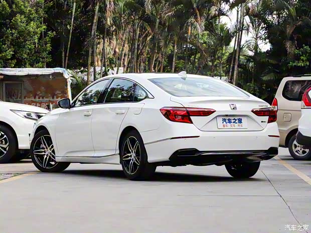 东风本田 英仕派 2022款 锐·混动 2.0L 净越版