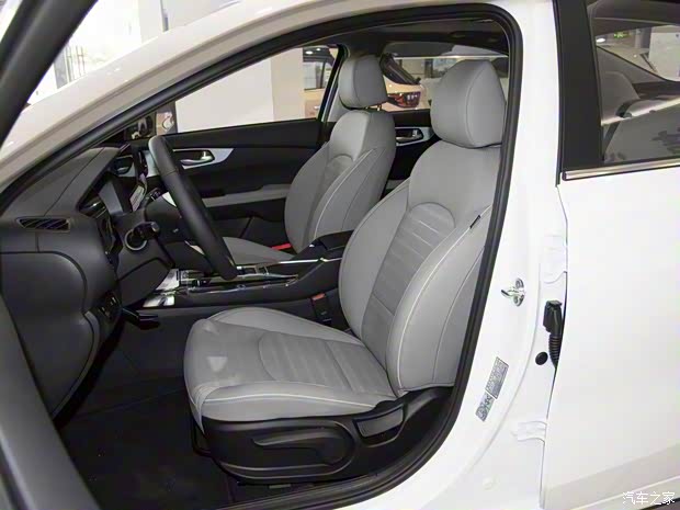 悅達(dá)起亞 起亞K3 2023款 1.5L 高配版