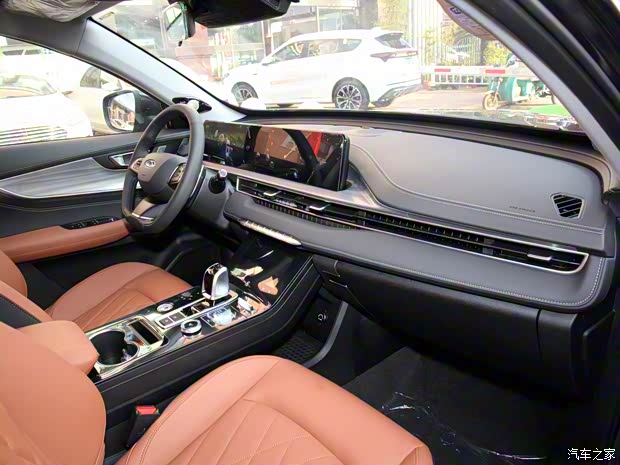 奇瑞汽车 瑞虎8 PLUS 2021款 390TGDI DCT高配版