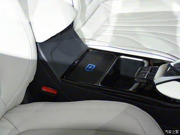 上汽大通 上汽大通G50 2018款 基本型