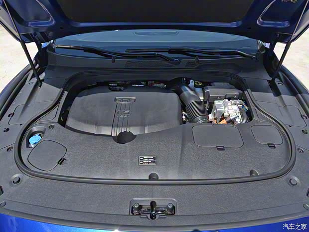 吉利新能源 博瑞新能源 2021款 1.5T ePro 領(lǐng)耀版