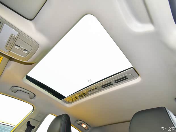 上汽集团 名爵5 2021款 300TGI DCT青奢旗舰版 上汽集团 名爵5 2021款 300TGI DCT青奢旗舰版