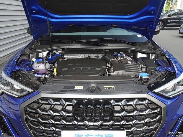 一汽奧迪 奧迪Q3 2024款 45 TFSI quattro 時尚動感型