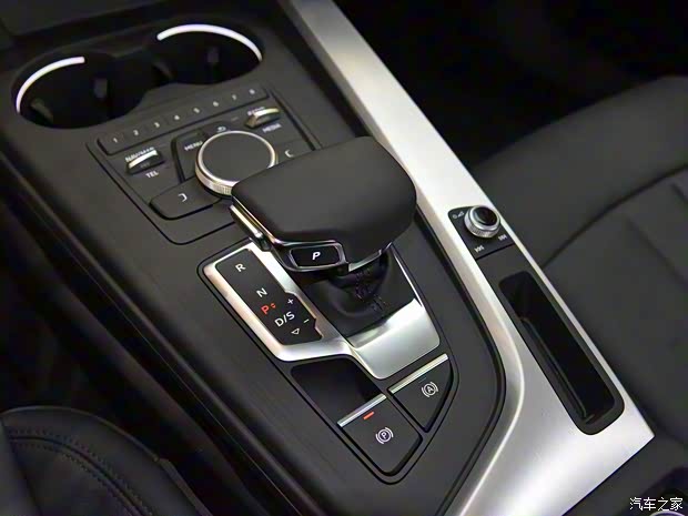 一汽-大众奥迪 奥迪A4L 2019款 45 TFSI quattro 个性运动版 国VI