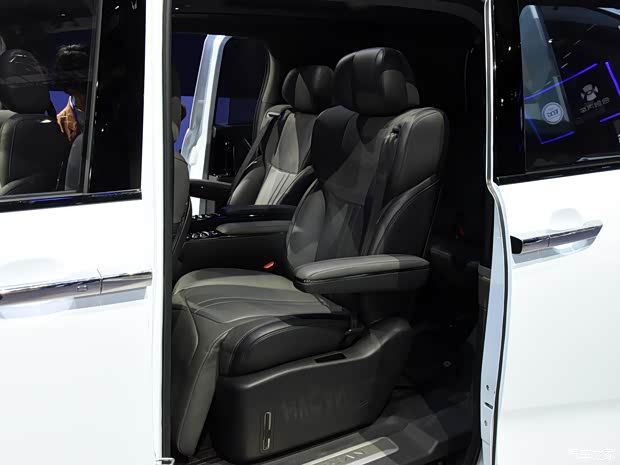 合創(chuàng)汽車 合創(chuàng)V09 2023款 基本型