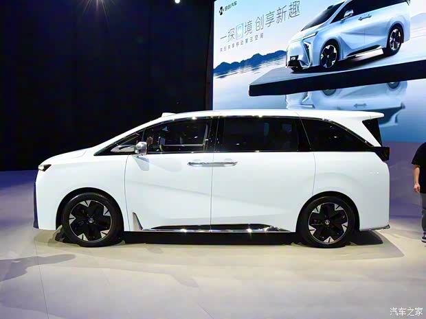 合創(chuàng)汽車 合創(chuàng)V09 2023款 基本型