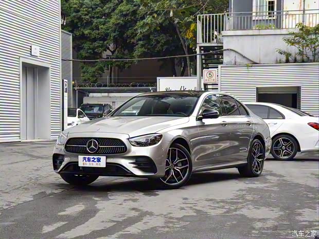 奔驰(进口) 奔驰E级(进口) 2021款 改款 E 300 运动版 奔驰(进口) 奔驰E级(进口) 2021款 改款 E 300 运动版