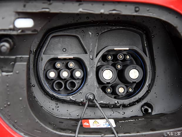 上汽大眾 ID.4 X 2021款 首發(fā)版