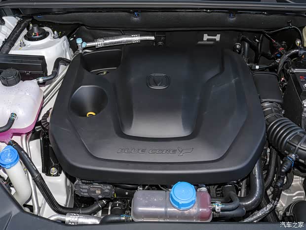 长安汽车 长安CS75 2022款 蓝鲸版 1.5T DCT豪华型