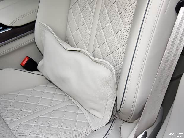 奥迪(进口) 奥迪A8 2022款 A8L Horch创始人版 传奇型 奥迪(进口) 奥迪A8 2022款 A8L Horch创始人版 传奇型