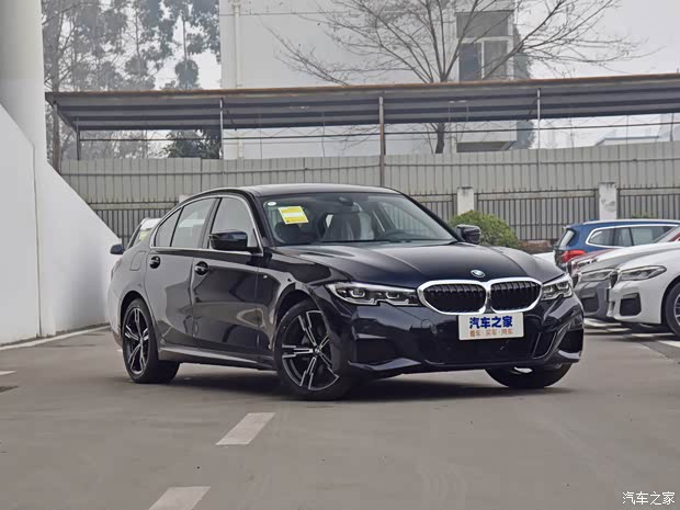 华晨宝马 宝马3系 2021款 改款 325i M运动套装 华晨宝马 宝马3系 2021款 改款 325i M运动套装