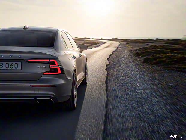 沃尔沃(进口) 沃尔沃S60 2018款 T6 AWD Inscription 沃尔沃(进口) 沃尔沃S60 2018款 T6 AWD Inscription