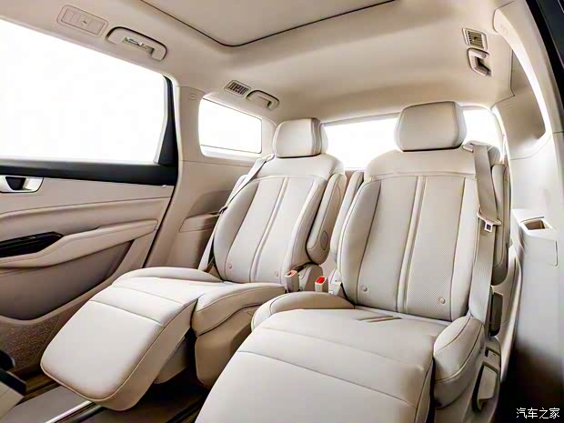 上汽通用五菱 五菱凱捷 2020款 1.5T 自動(dòng)旗艦型 上汽通用五菱 五菱凱捷 2020款 1.5T 自動(dòng)旗艦型