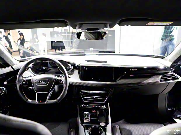 Audi Sport 奧迪RS e-tron GT 2021款 基本型