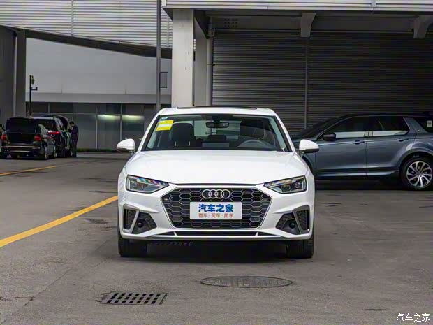一汽-大众奥迪 奥迪A4L 2022款 40 TFSI 豪华动感型
