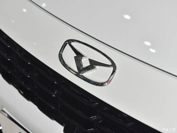 凯翼汽车 轩度 2021款 1.5T 手动巴适版 凯翼汽车 轩度 2021款 1.5T 手动巴适版