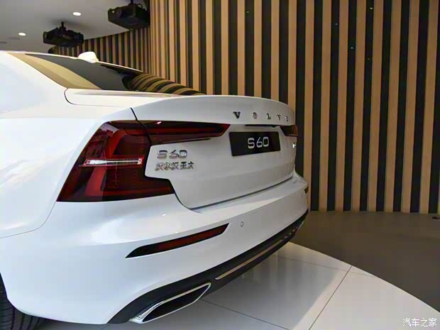 沃尔沃亚太 沃尔沃S60新能源 2020款 T8 E驱混动 四驱智逸豪华版