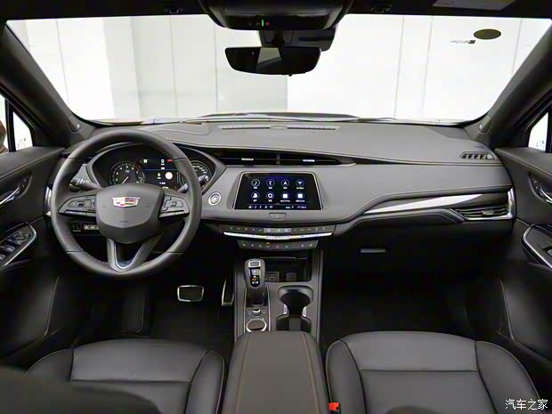 上汽通用凱迪拉克 凱迪拉克XT4 2018款 28T 四驅(qū)鉑金運(yùn)動(dòng)版