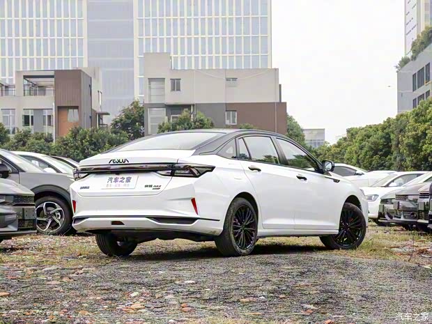 东风乘用车 奕炫MAX 2023款 1.5T 超酷潮爸版 东风乘用车 奕炫MAX 2023款 1.5T 超酷潮爸版