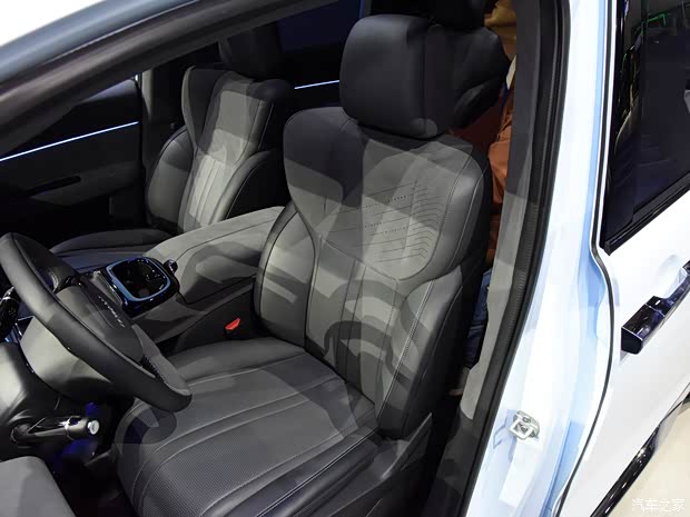 合創(chuàng)汽車 合創(chuàng)V09 2023款 基本型