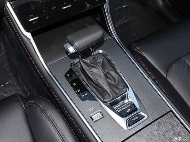 长安汽车 长安CS75 2022款 蓝鲸版 1.5T DCT豪华型