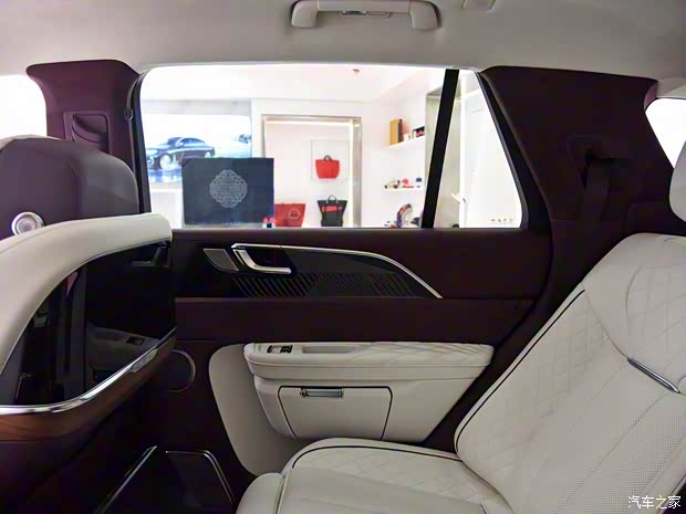 一汽红旗 红旗E-HS9 2021款 高配版