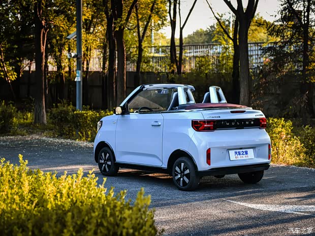 上汽通用五菱 宏光MINIEV 2022款 敞篷版 上汽通用五菱 宏光MINIEV 2022款 敞篷版