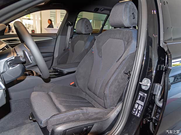 宝马(进口) 宝马5系(进口) 2021款 520d xDrive Touring 宝马(进口) 宝马5系(进口) 2021款 520d xDrive Touring