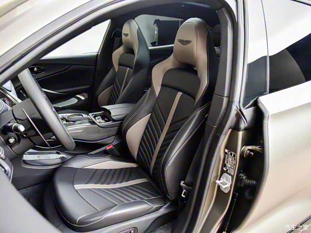 阿斯頓·馬丁 阿斯頓·馬丁DBX 2023款 4.0T V8 707