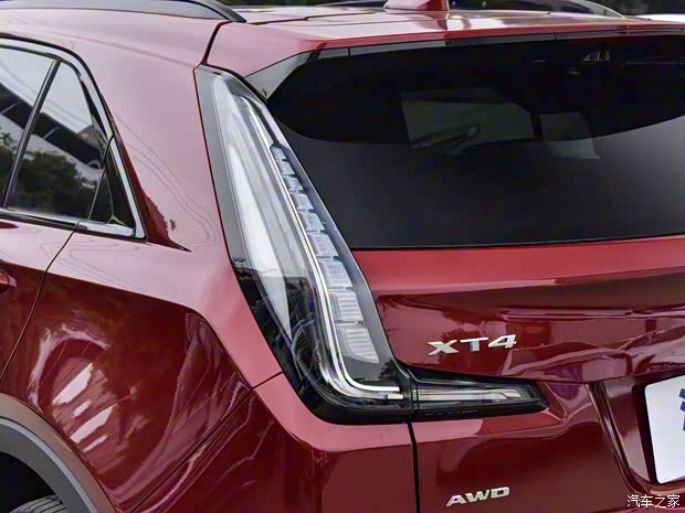 上汽通用凯迪拉克 凯迪拉克XT4 2022款 28T 四驱铂金运动版