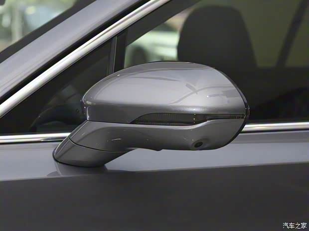 一汽红旗 红旗H5 2023款 2.0T 自动智联旗畅版