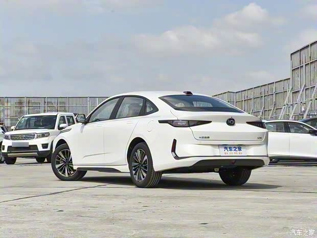 长安启源 长安启源A05 2023款 158kW 低配版 长安启源 长安启源A05 2023款 158kW 低配版