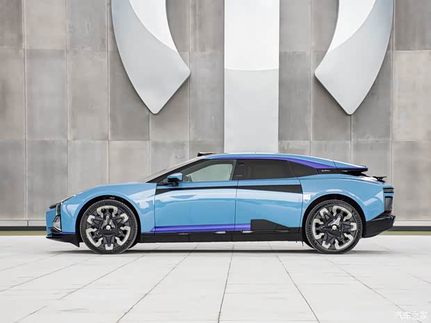 華人運(yùn)通 高合HiPhi Z 2023款 四座版