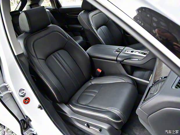 广汽本田 冠道 2020款 370TURBO 四驱尊享版 双色