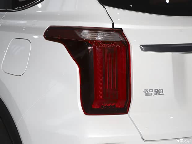 悦达起亚 智跑 2023款 2.0L 基本型