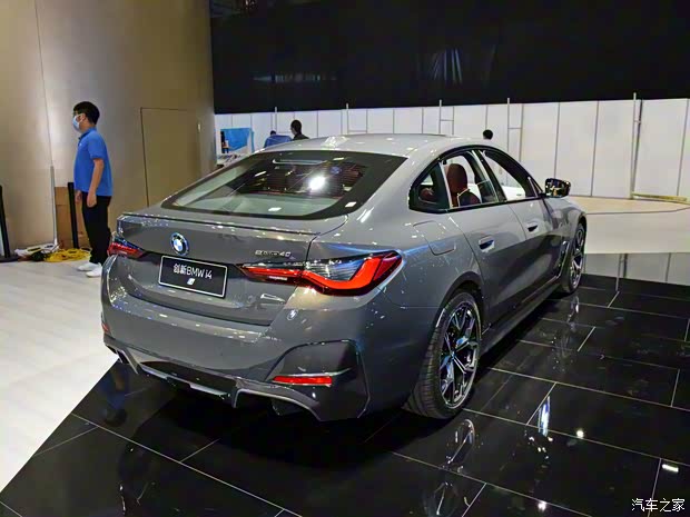 宝马(进口) 宝马i4 2022款 eDrive40 宝马(进口) 宝马i4 2022款 eDrive40