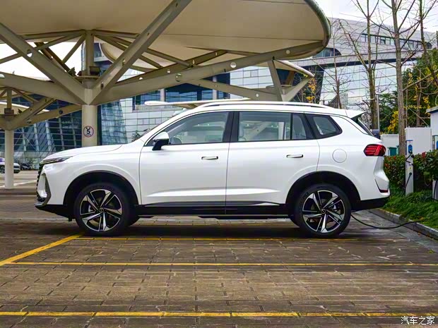 上汽集团 荣威RX5 eMAX 2022款 PHEV无畏尊荣版