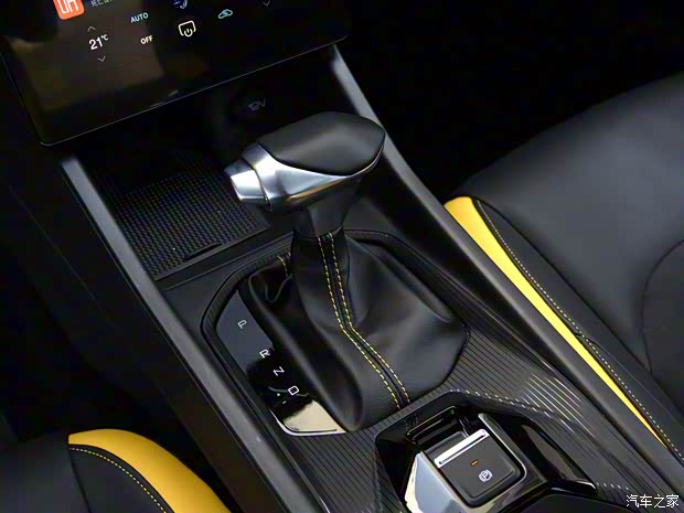 東風(fēng)乘用車 奕炫 2023款 馬赫版 1.5T 自動(dòng)高配版