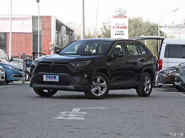 一汽丰田 RAV4荣放 2020款 2.0L CVT四驱风尚版