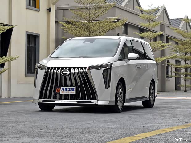 广汽乘用车 传祺M8 2023款 宗师系列 400T 自动旗舰 广汽乘用车 传祺M8 2023款 宗师系列 400T 自动旗舰