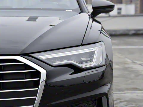 2022款 40 TFSI 豪华动感型 2022款 40 TFSI 豪华动感型