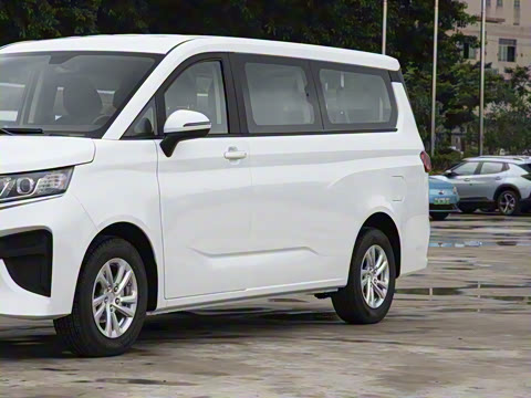 2023款 2.0L 长轴创享型 9座 2023款 2.0L 长轴创享型 9座