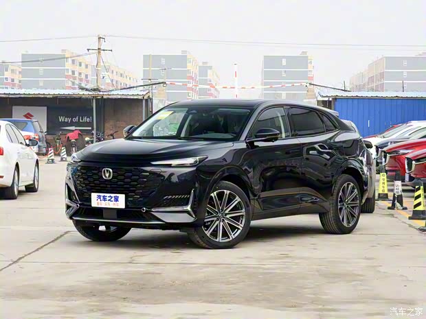 长安汽车 长安UNI-K 2021款 2.0T 尊贵型 长安汽车 长安UNI-K 2021款 2.0T 尊贵型