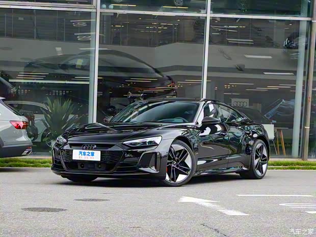 Audi Sport 奧迪RS e-tron GT 2023款 基本型