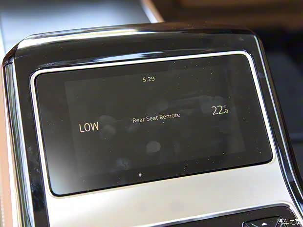 奥迪(进口) 奥迪A8 2022款 A8L Horch创始人版 双色典藏型 奥迪(进口) 奥迪A8 2022款 A8L Horch创始人版 双色典藏型