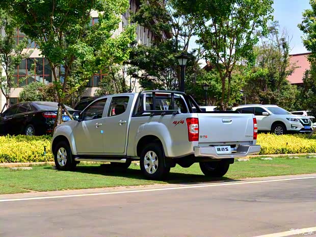 江西五十鈴 瑞邁 2019款 2.5T四驅(qū)柴油超豪華款加長版JE4D25Q5A