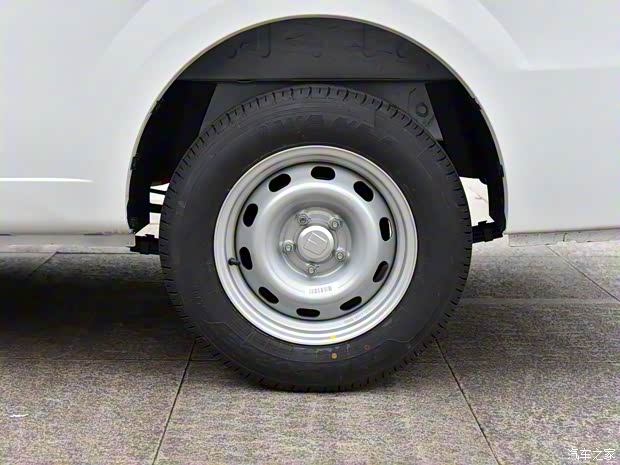 远程 远程星享V 2023款 V6E PLUS 远程智芯46.08kWh 尊享版