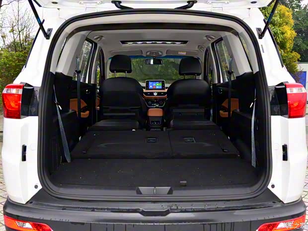 上汽通用五菱 五菱宏光S3 2019款 1.5L 手动基本型